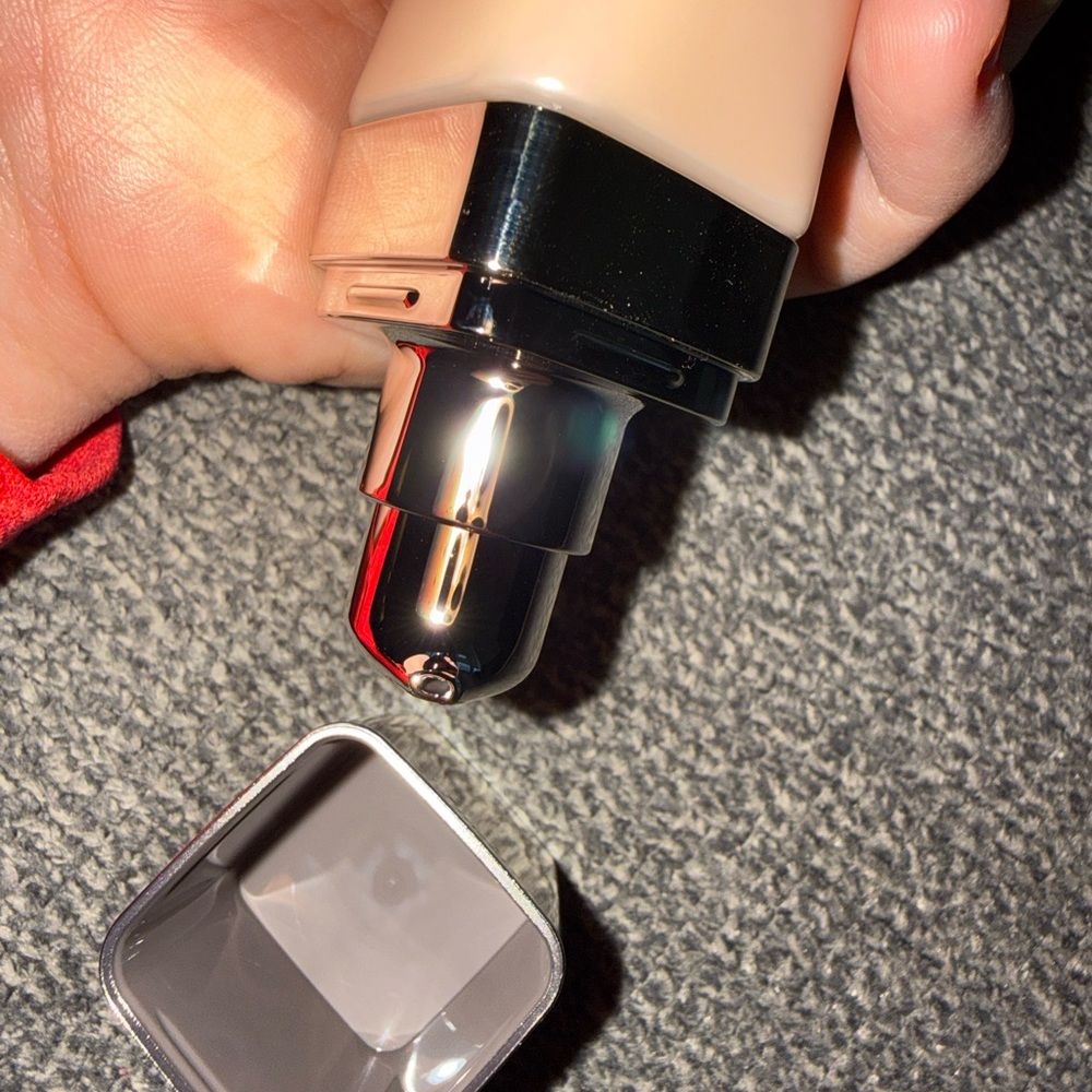 MERIT The Uniform Tinted Mineral Sunscreen - Cream color 28 - Picture 9 of 13